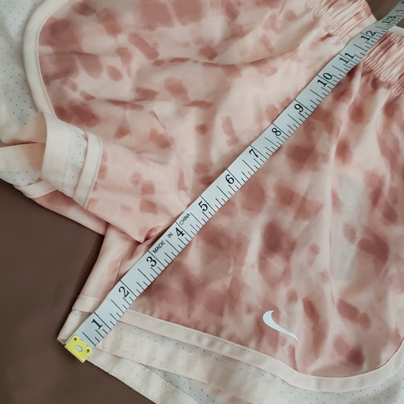 Nike DRY Tempo Guava Ice Shorts Woman Size XS - Picture 3 of 7